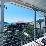 Thalistris Nydri (Lefkada)